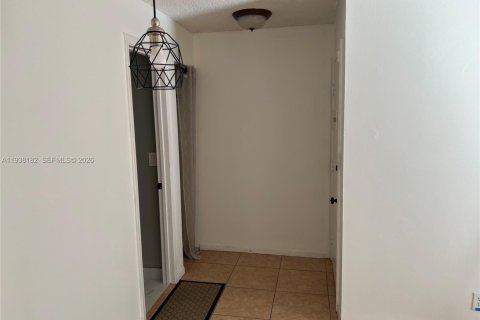 Copropriété à vendre à Plantation, Floride: 2 chambres, 90.02 m2 № 1999357 - photo 10