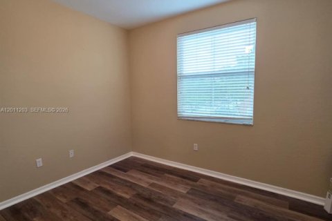 Townhouse in Tamarac, Florida 3 bedrooms, 142.7 sq.m. № 2075248 - photo 7