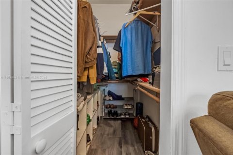 Condominio en venta en Miami, Florida, 2 dormitorios, 78.97 m2 № 1944458 - foto 21