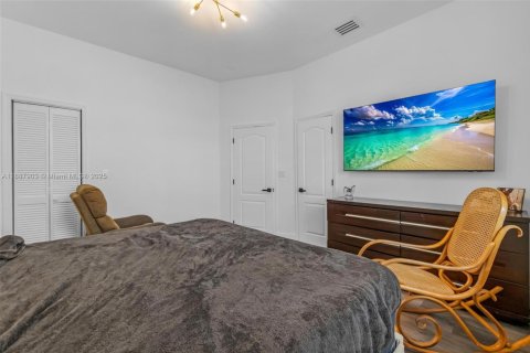 Condominio en venta en Miami, Florida, 2 dormitorios, 78.97 m2 № 1944458 - foto 19