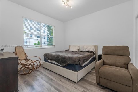 Condominio en venta en Miami, Florida, 2 dormitorios, 78.97 m2 № 1944458 - foto 18