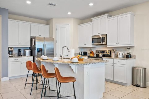 Villa ou maison à vendre à Kissimmee, Floride: 4 chambres, 219.53 m2 № 1538226 - photo 19