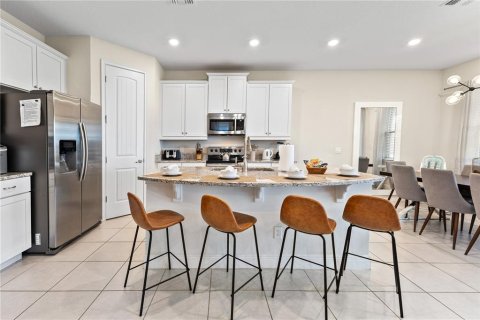 Villa ou maison à vendre à Kissimmee, Floride: 4 chambres, 219.53 m2 № 1538226 - photo 21