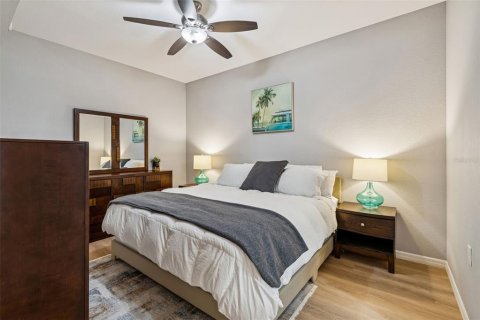 Condominio en alquiler en Bradenton, Florida, 2 dormitorios, 107.4 m2 № 2118360 - foto 18