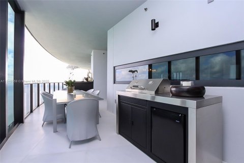 Condo in Sunny Isles Beach, Florida, 4 bedrooms  № 1845944 - photo 5
