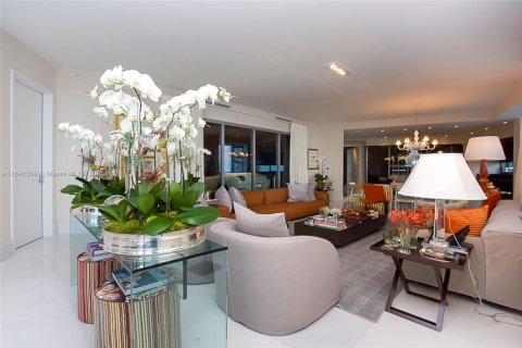 Condo in Sunny Isles Beach, Florida, 4 bedrooms  № 1845944 - photo 9