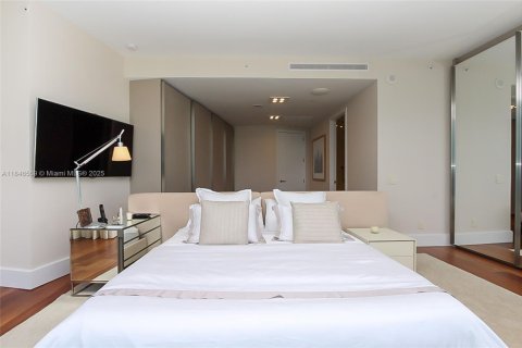 Condo in Sunny Isles Beach, Florida, 4 bedrooms  № 1845944 - photo 27