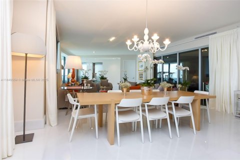 Condo in Sunny Isles Beach, Florida, 4 bedrooms  № 1845944 - photo 12