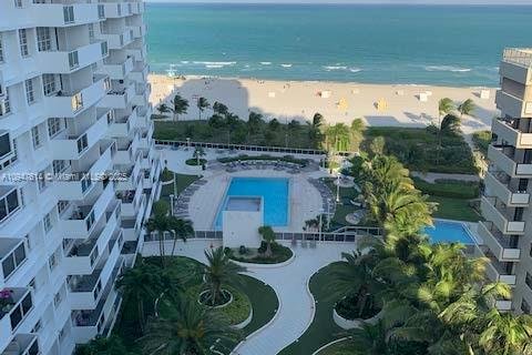 Copropriété à louer à Miami Beach, Floride: 48.77 m2 № 1860552 - photo 12