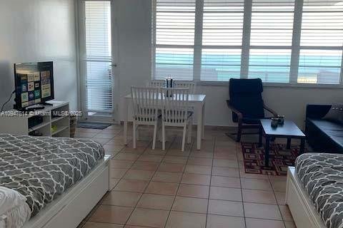 Copropriété à louer à Miami Beach, Floride: 48.77 m2 № 1860552 - photo 2