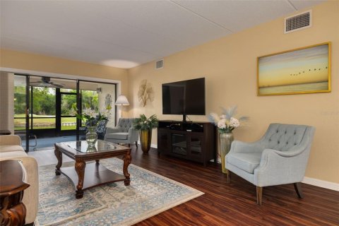Condo in Oldsmar, Florida, 2 bedrooms  № 1733969 - photo 8