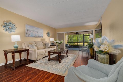 Condo in Oldsmar, Florida, 2 bedrooms  № 1733969 - photo 6