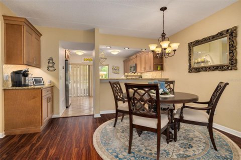 Condo in Oldsmar, Florida, 2 bedrooms  № 1733969 - photo 13
