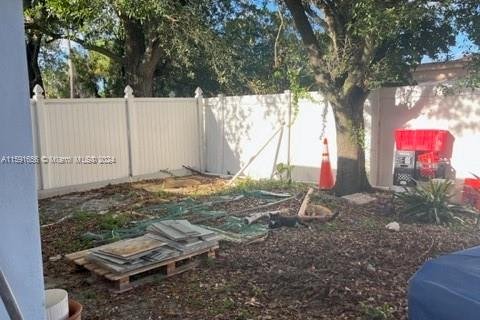 Office in Hollywood, Florida № 1187629