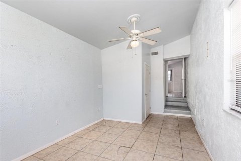 House in Cocoa, Florida 4 bedrooms, 138.42 sq.m. № 1521561 - photo 14