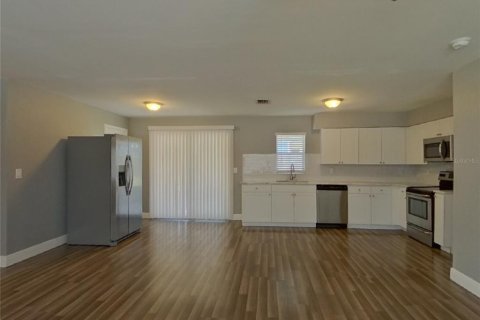 House in Clearwater, Florida 3 bedrooms, 117.06 sq.m. № 1912745 - photo 4