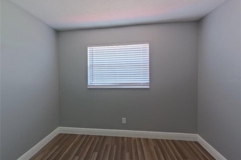 House in Clearwater, Florida 3 bedrooms, 117.06 sq.m. № 1912745 - photo 10