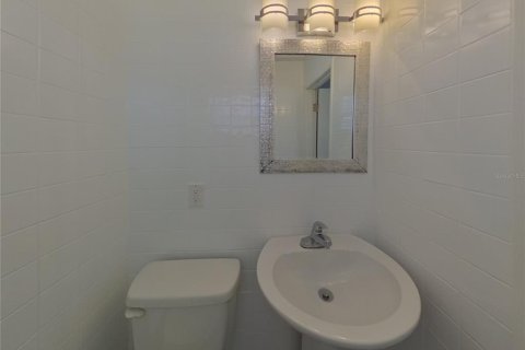 House in Clearwater, Florida 3 bedrooms, 117.06 sq.m. № 1912745 - photo 7