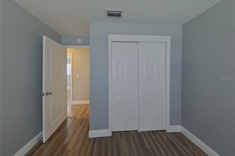 House in Clearwater, Florida 3 bedrooms, 117.06 sq.m. № 1912745 - photo 9