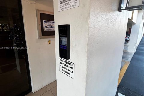 Copropriété à vendre à Fort Lauderdale, Floride: 2 chambres, 118.54 m2 № 2035162 - photo 5