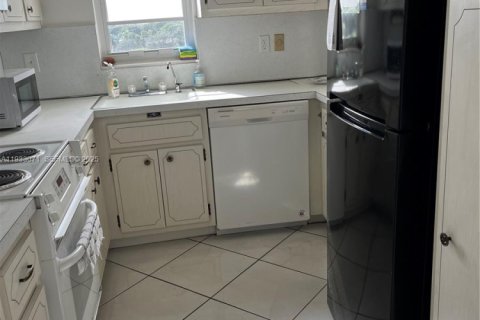 Copropriété à vendre à Fort Lauderdale, Floride: 2 chambres, 118.54 m2 № 2035162 - photo 9