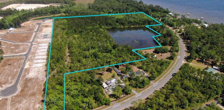 Land in Freeport, Florida № 558192