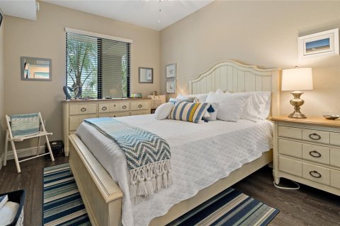 Condo in Bradenton, Florida, 2 bedrooms № 2217811 - photo 24