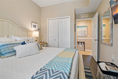 Condo in Bradenton, Florida, 2 bedrooms № 2217811 - photo 22