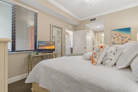 Condo in Bradenton, Florida, 2 bedrooms № 2217811 - photo 17