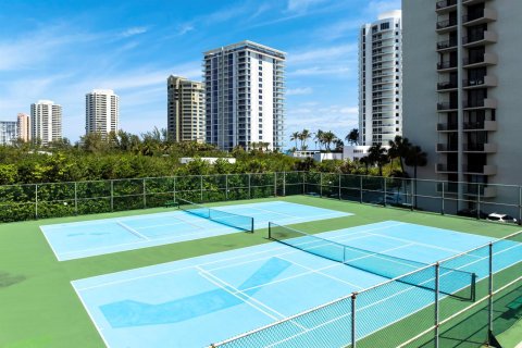 Condo in Riviera Beach, Florida, 2 bedrooms  № 2190736 - photo 28
