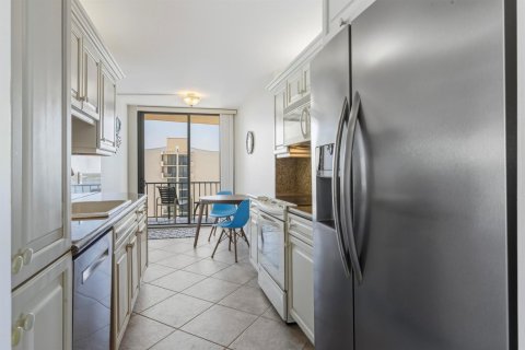 Condo in Riviera Beach, Florida, 2 bedrooms  № 2190736 - photo 12