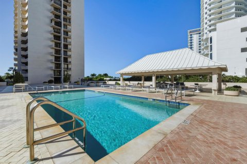 Condo in Riviera Beach, Florida, 2 bedrooms  № 2190736 - photo 26