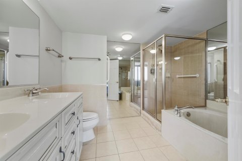 Condo in Riviera Beach, Florida, 2 bedrooms  № 2190736 - photo 10