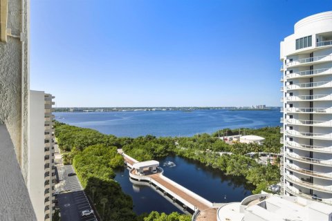 Condo in Riviera Beach, Florida, 2 bedrooms  № 2190736 - photo 5