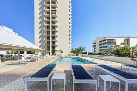 Condo in Riviera Beach, Florida, 2 bedrooms  № 2190736 - photo 27