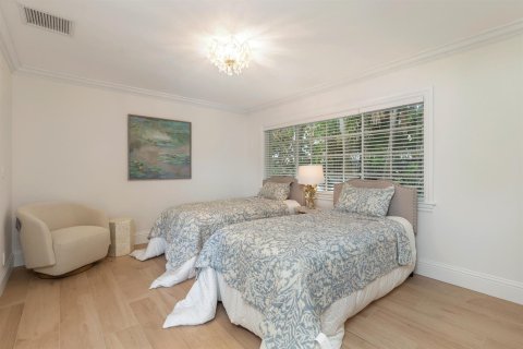 House in Palm Beach, Florida 3 bedrooms, 261.89 sq.m. № 2392830 - photo 14