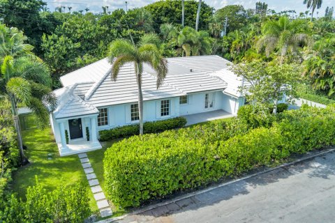 House in Palm Beach, Florida 3 bedrooms, 261.89 sq.m. № 2392830 - photo 19