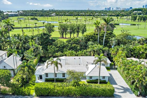 House in Palm Beach, Florida 3 bedrooms, 261.89 sq.m. № 2392830