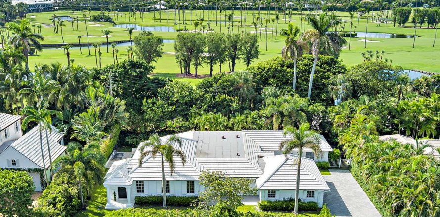 House in Palm Beach, Florida 3 bedrooms, 261.89 sq.m. № 2392830