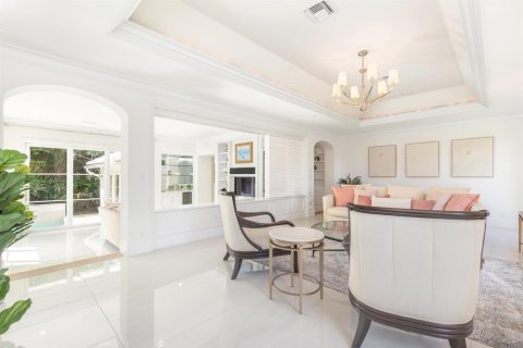 House in Palm Beach, Florida 3 bedrooms, 261.89 sq.m. № 2392830 - photo 3