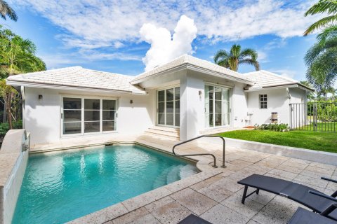 House in Palm Beach, Florida 3 bedrooms, 261.89 sq.m. № 2392830 - photo 17