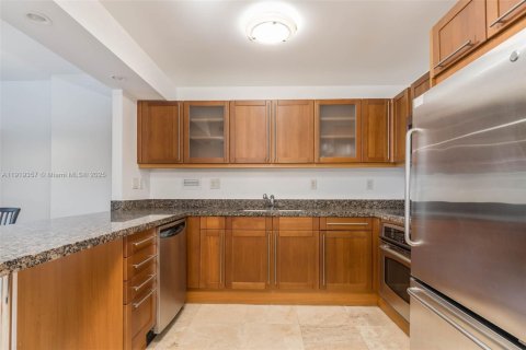 Condo in Miami Beach, Florida  № 2053077 - photo 11