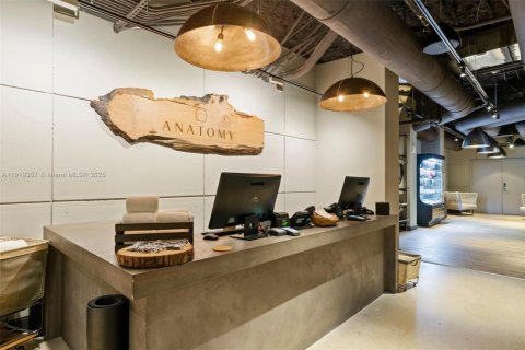 Condo in Miami Beach, Florida  № 2053077 - photo 25