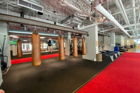 Condo in Miami Beach, Florida  № 2053077 - photo 26