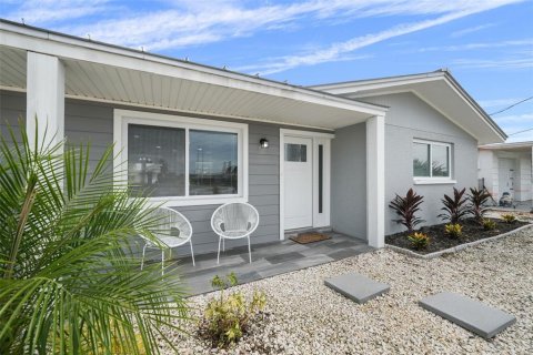 Villa ou maison à Hudson, Floride 2 chambres, 99.96 m2 № 2361592