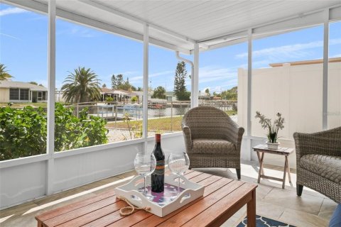 Villa ou maison à vendre à Hudson, Floride: 2 chambres, 99.96 m2 № 2361592 - photo 25