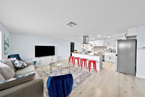 Villa ou maison à vendre à Hudson, Floride: 2 chambres, 99.96 m2 № 2361592 - photo 6