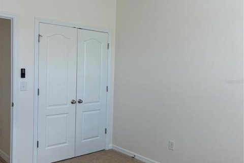 Villa ou maison à louer à Wesley Chapel, Floride: 4 chambres, 303.42 m2 № 2390869 - photo 17