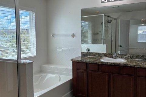 Villa ou maison à louer à Wesley Chapel, Floride: 4 chambres, 303.42 m2 № 2390869 - photo 27