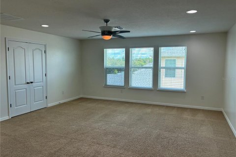 Villa ou maison à louer à Wesley Chapel, Floride: 4 chambres, 303.42 m2 № 2390869 - photo 19